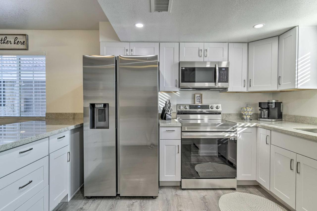 Downtown Gilbert Condo With Screened Porch! Eksteriør billede