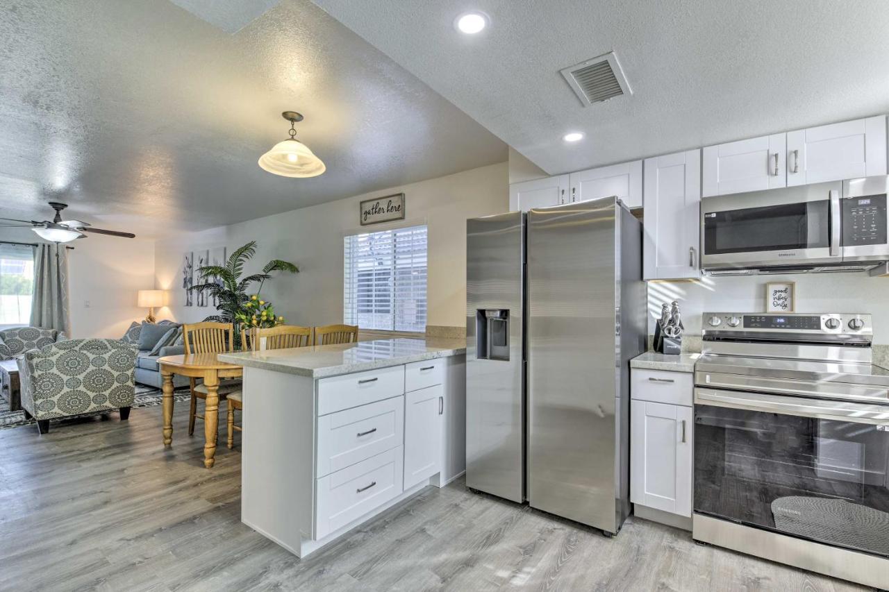 Downtown Gilbert Condo With Screened Porch! Eksteriør billede